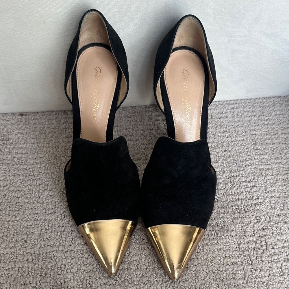 Gianvito Rossi Black and Gold Pointed Heels